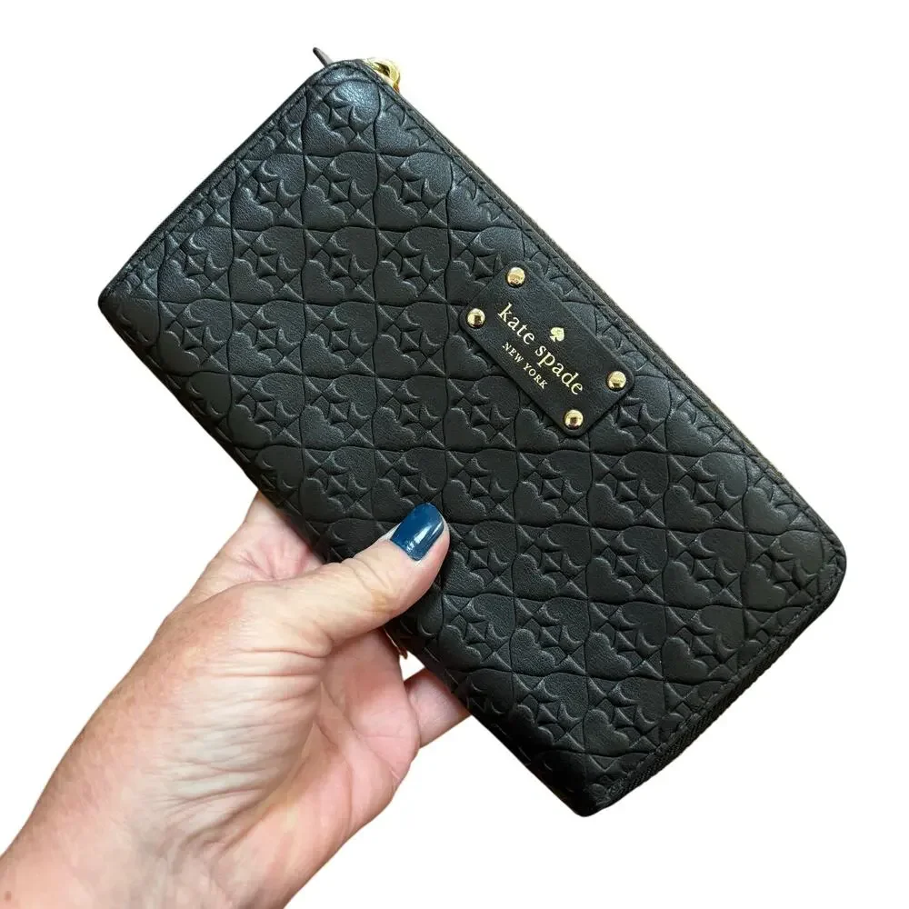 Kate spade new york black quilted leather zip around wallet designer clutch